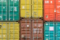 What Changed in Market Entry for SMEs When Ocean versus Air Freight Shifted